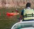 Rescatan a un adolescente que practicaba kayac en medio de la la tormenta