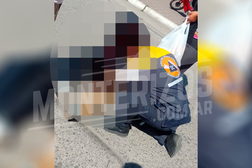 Dura caída de moto deja como saldo una joven herida en el centro de ...